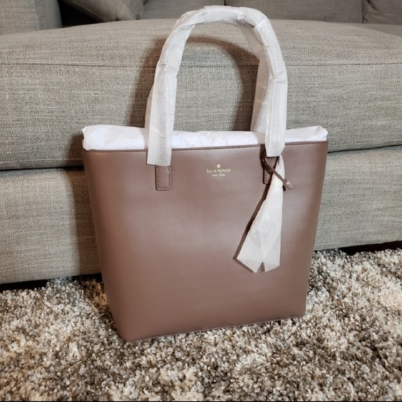 kate spade Handbags - NWT kate spade Kearny Streer Grecia Tote Pink/Gold